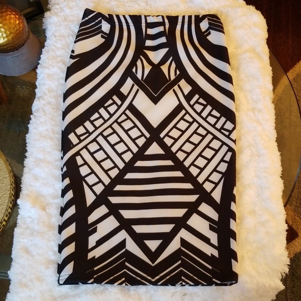 Black and Cream Pencil Skirt